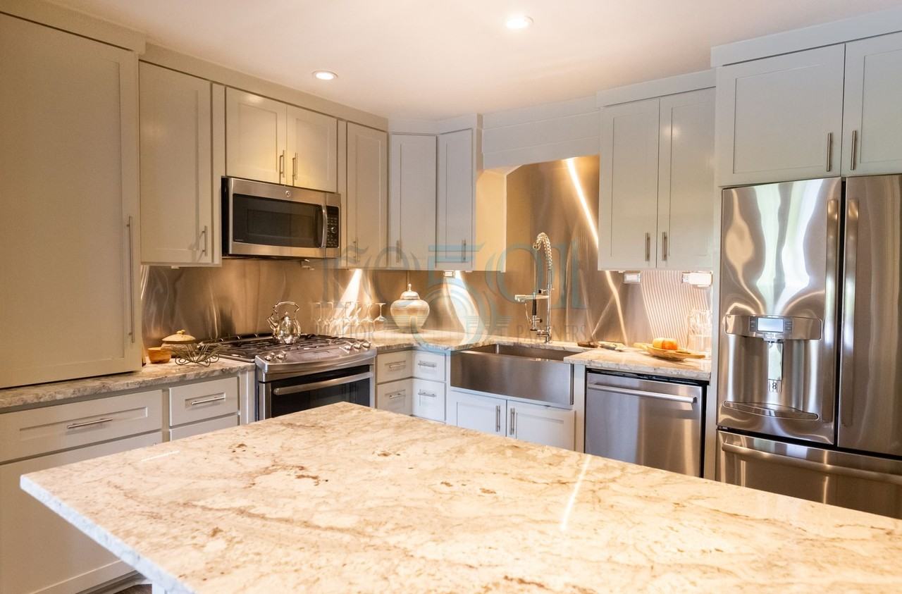 124 Cambridge Place Dr - Photo 2 of 32