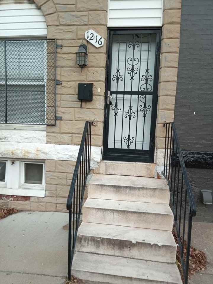 1216 E Federal St - Photo 3 of 19