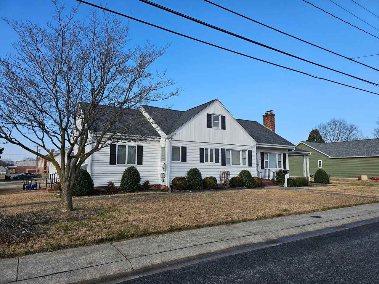 616 N Washington St - Photo 2 of 3