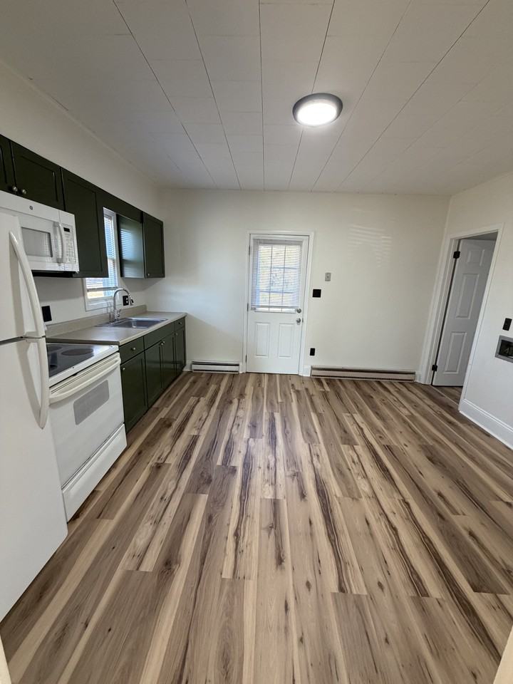 106 Crockett Ave #1 - Photo 5 of 9