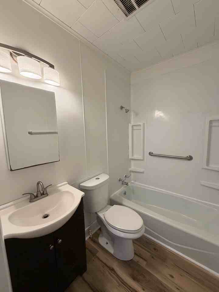 106 Crockett Ave #1 - Photo 7 of 9