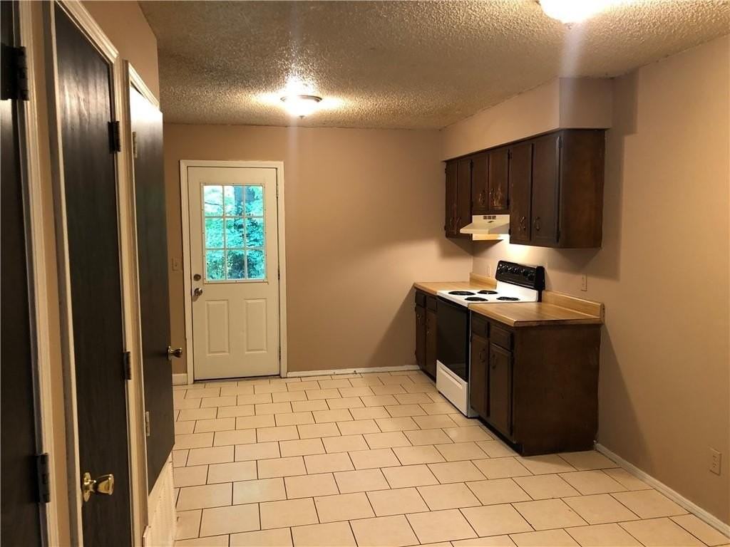 605 N Betty Jo Dr #2 - Photo 3 of 8