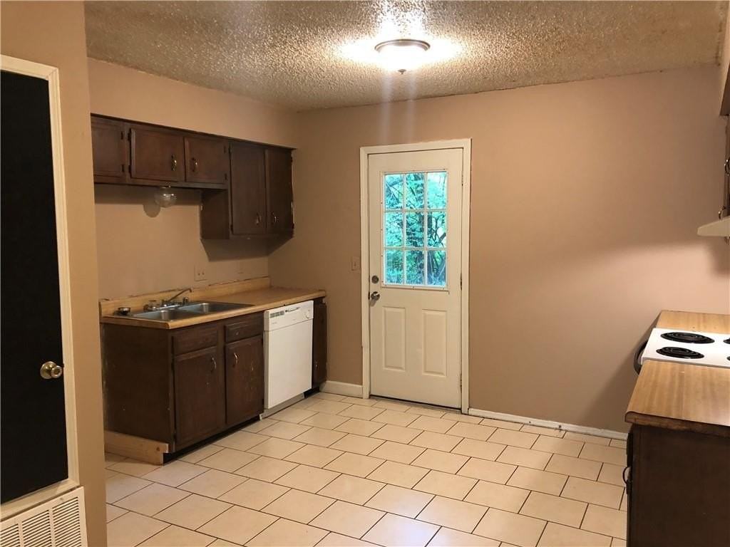 605 N Betty Jo Dr #2 - Photo 4 of 8