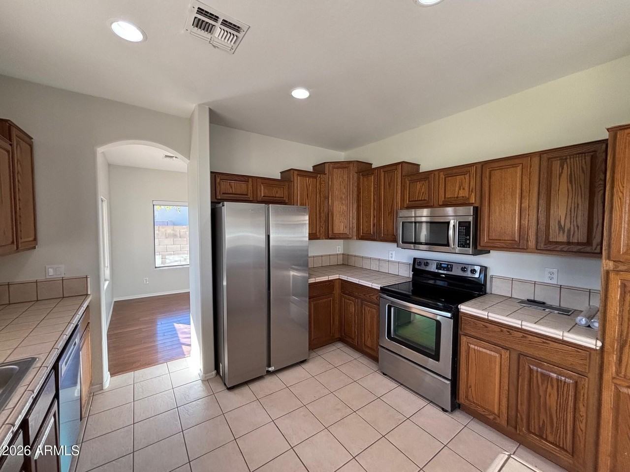 12849 W Weldon Ave - Photo 5 of 33