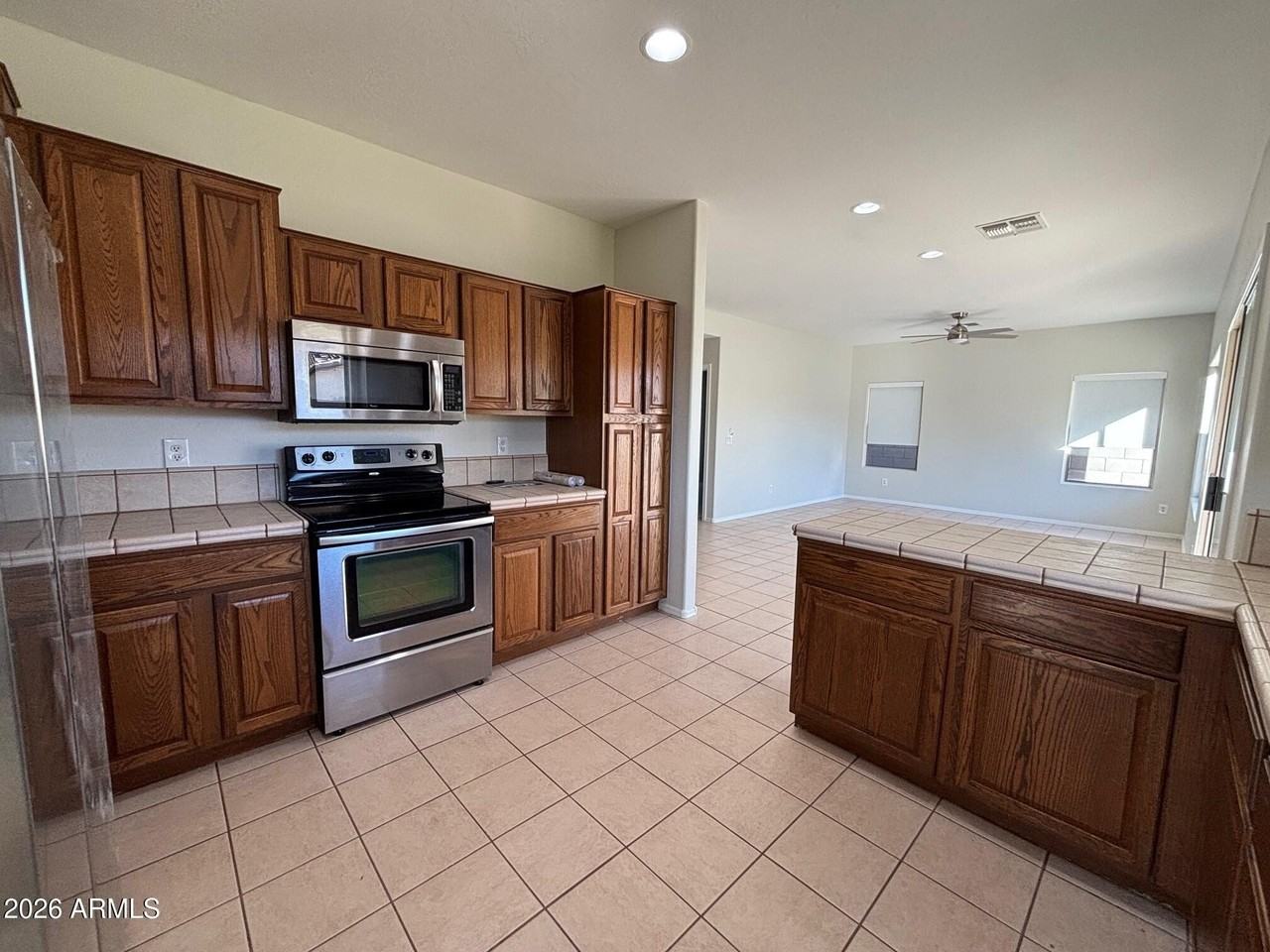 12849 W Weldon Ave - Photo 6 of 33