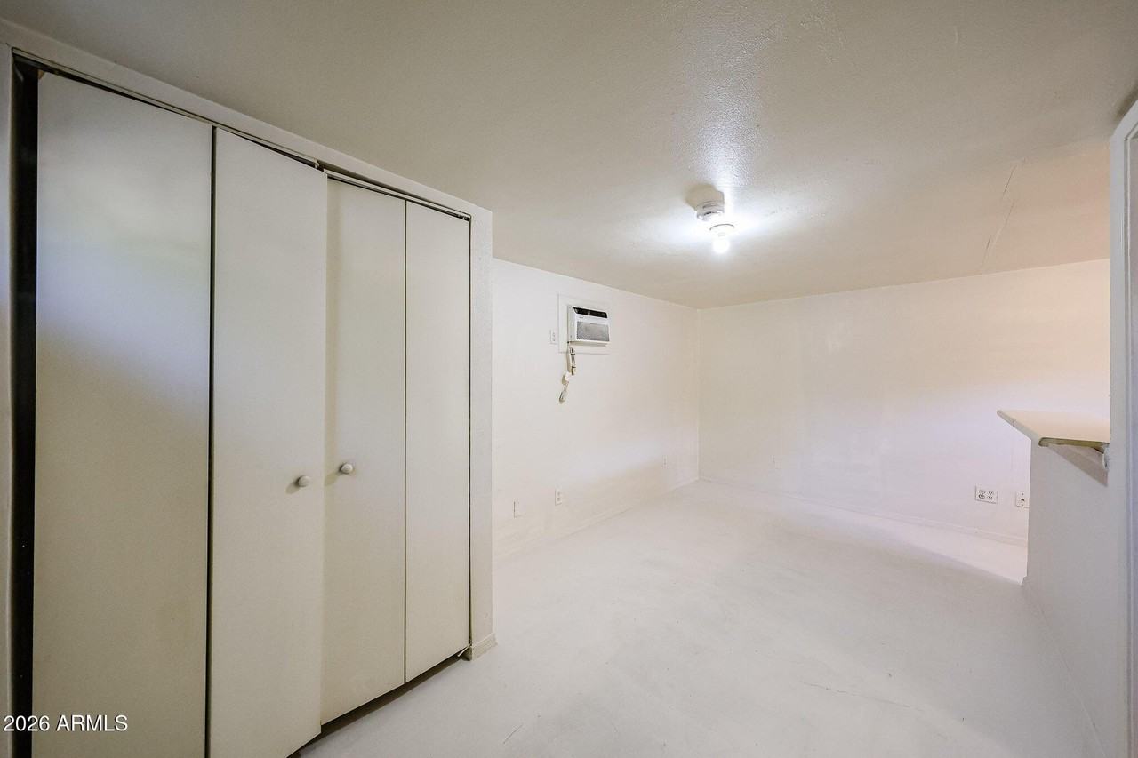 1005 E Moreland St Unit 3 #3 - Photo 2 of 13