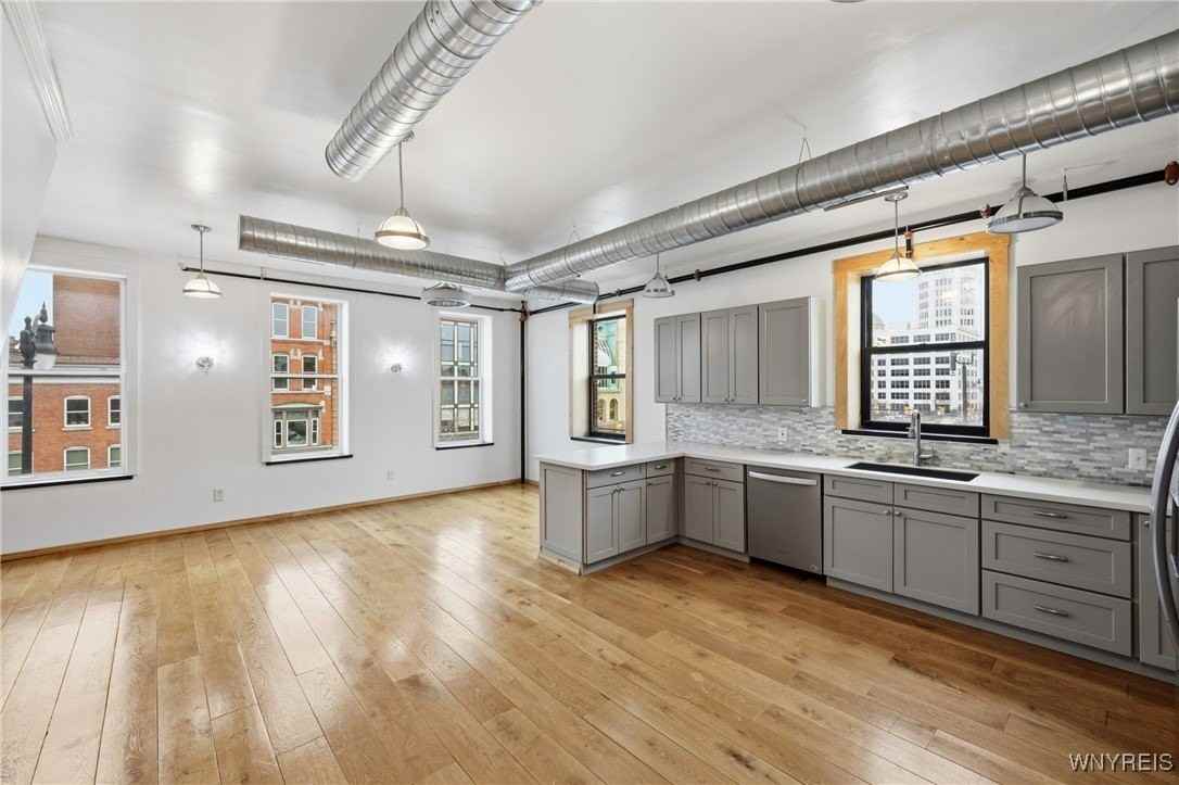 110 Genesee St - Photo 3 of 27