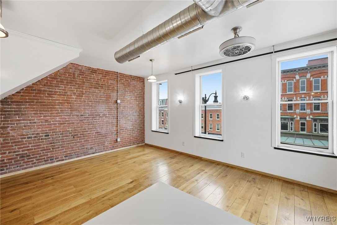 110 Genesee St - Photo 6 of 27