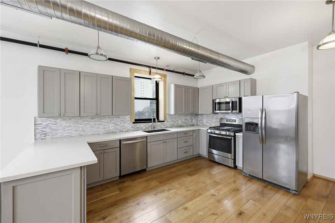 110 Genesee St - Photo 7 of 27