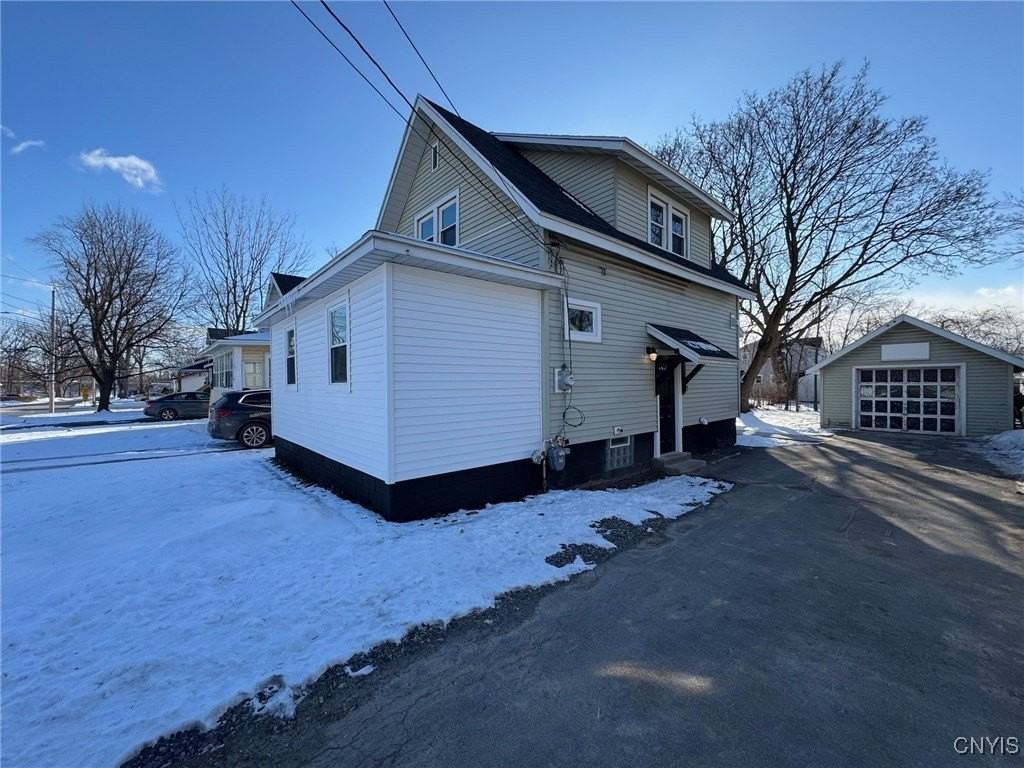 110 Edgemere Rd - Photo 2 of 30