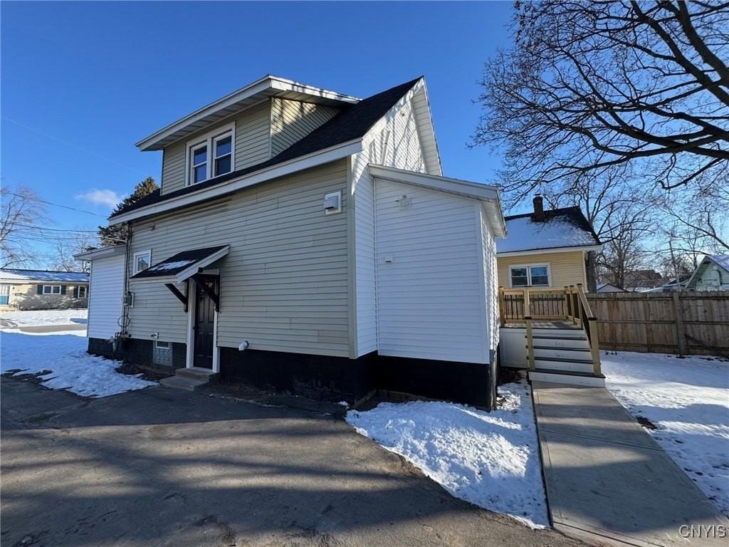 110 Edgemere Rd - Photo 3 of 30