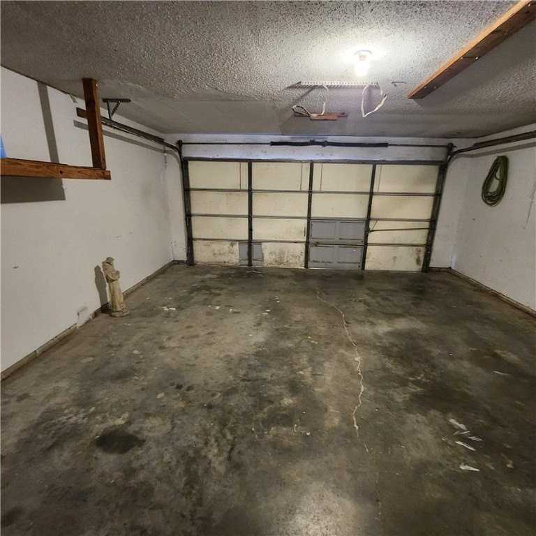 2673 Camargo Dr - Photo 3 of 18