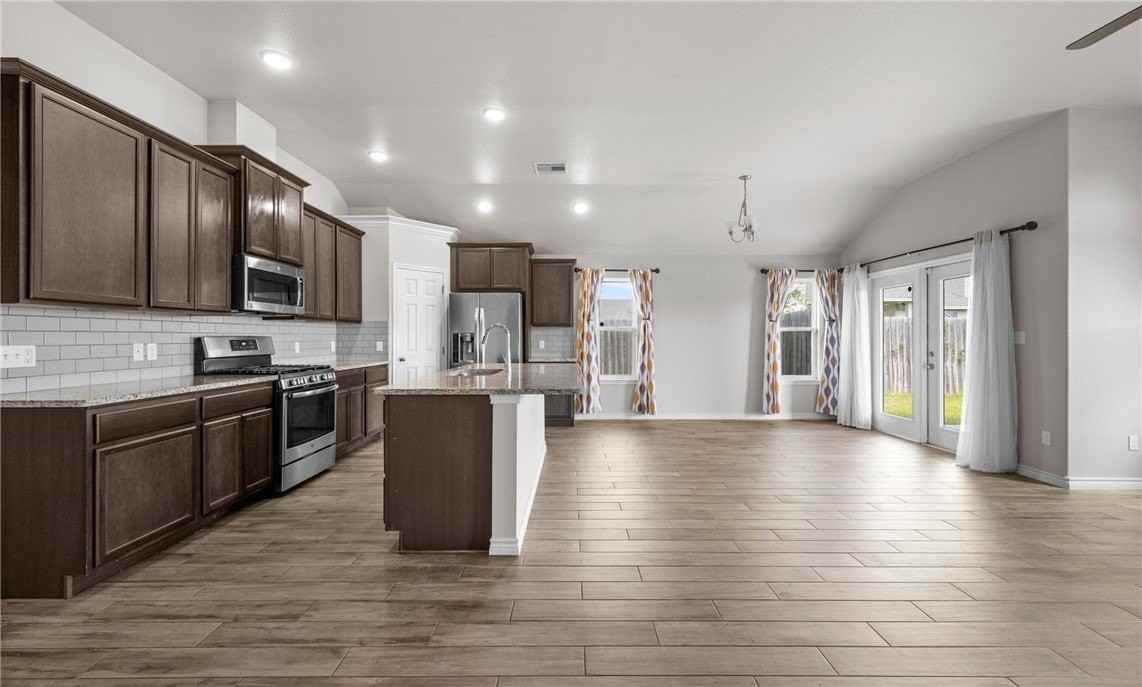 7702 Stampede Dr - Photo 3 of 15