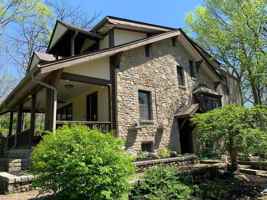 featured image of 7049 Riverside Dr