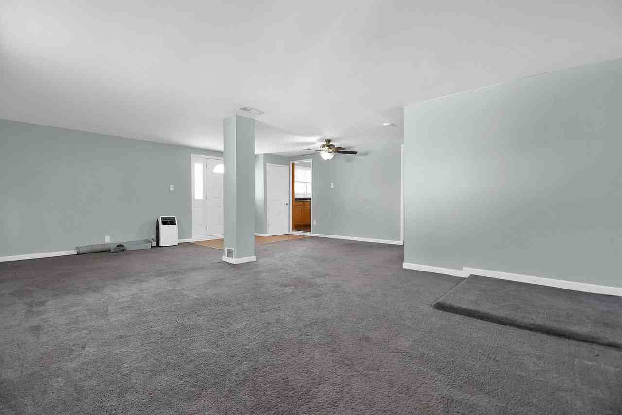 4344 Broadhurst Dr - Photo 5 of 25