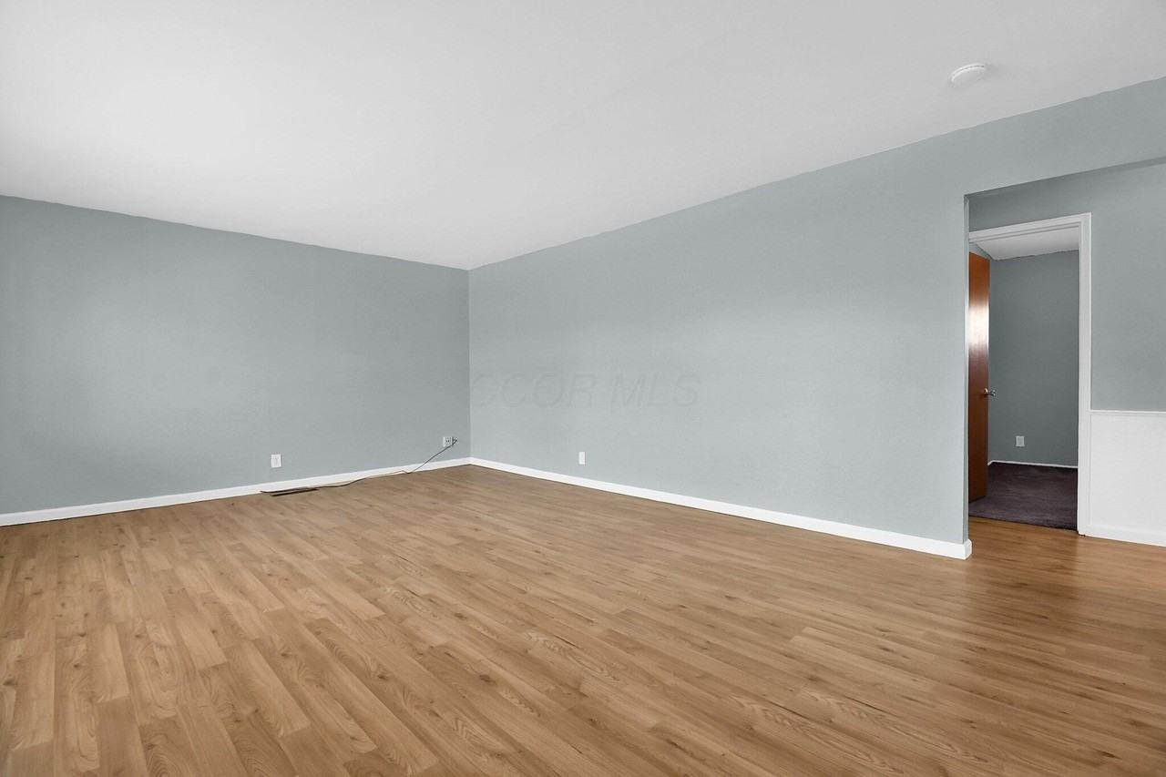 4344 Broadhurst Dr - Photo 6 of 25