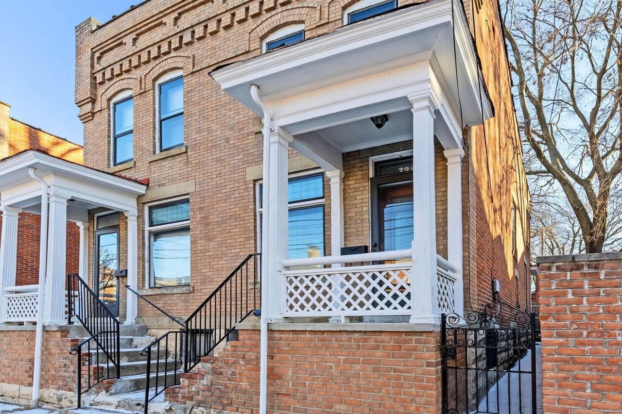 726 Kerr St - Photo 3 of 31