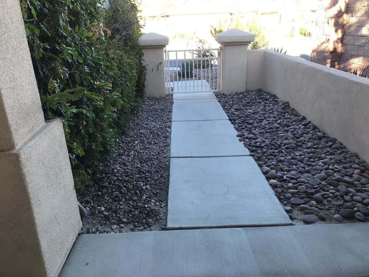 78491 Glastonbury Way - Photo 2 of 15