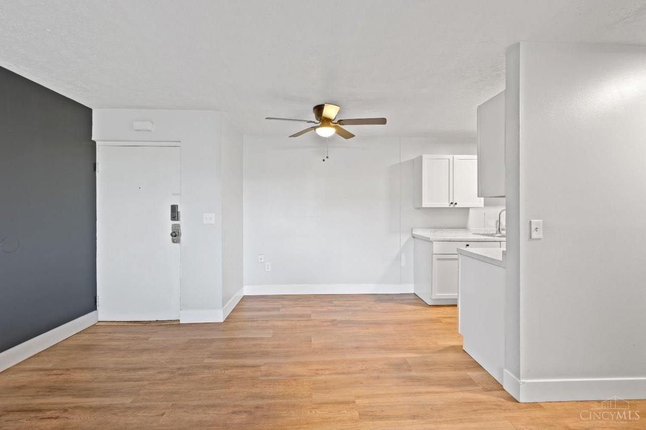 2635 Stanton Ave Apt 3 #3 - Photo 3 of 10