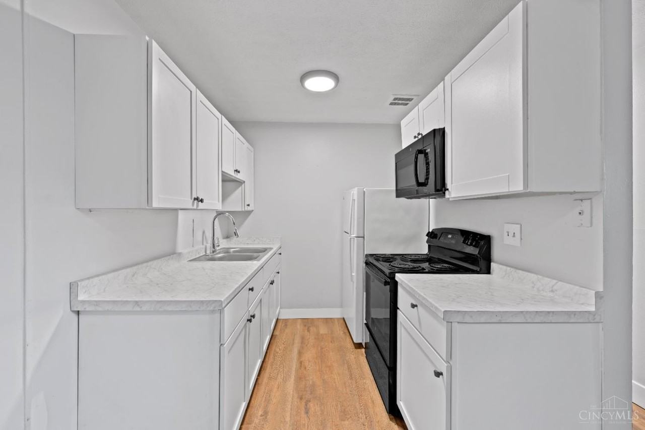 2635 Stanton Ave Apt 3 #3 - Photo 4 of 10