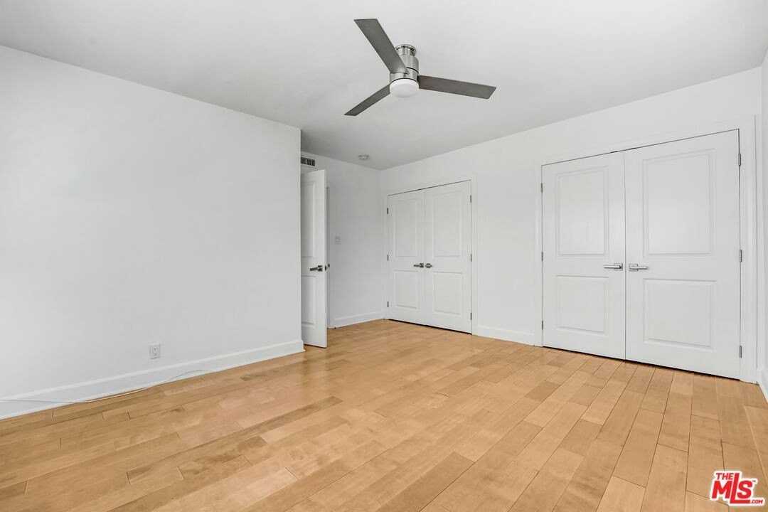 2812 Anchor Ave - Photo 6 of 24