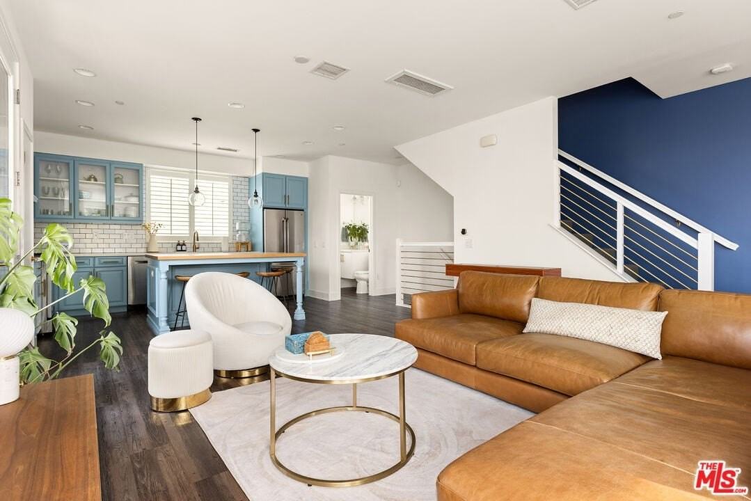 6074 W Studio Ct - Photo 2 of 18