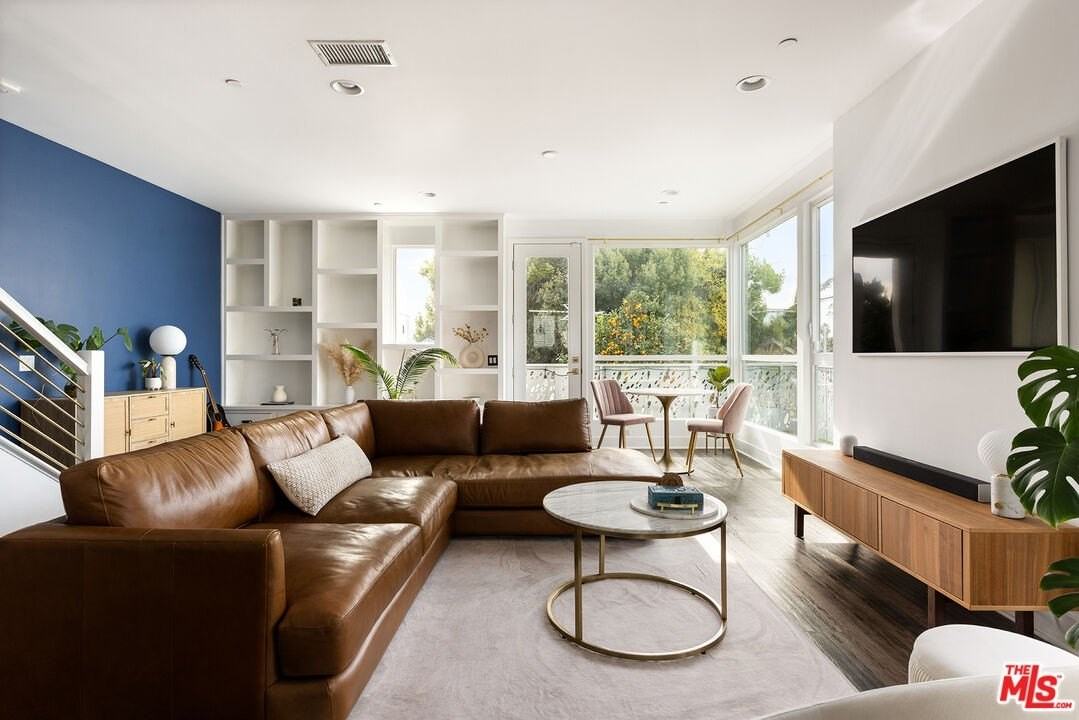 6074 W Studio Ct - Photo 5 of 18