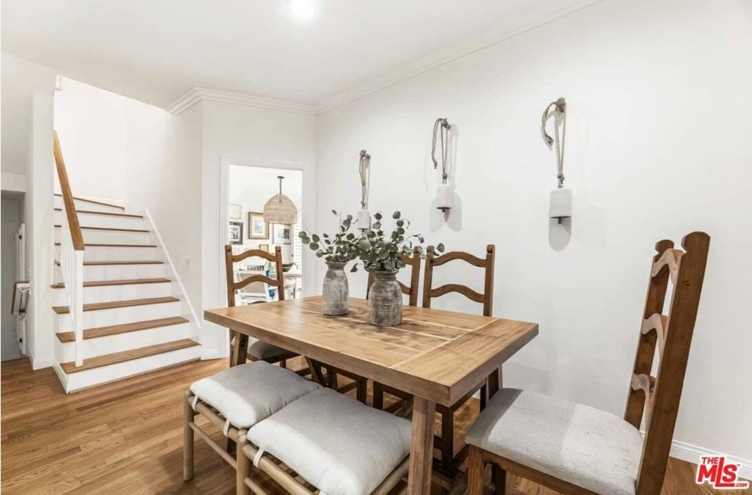 1108 18th St Apt 5 #5 - Photo 3 of 11