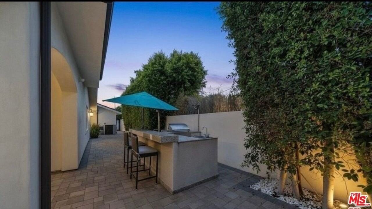 6243 Berquist Ave - Photo 6 of 16