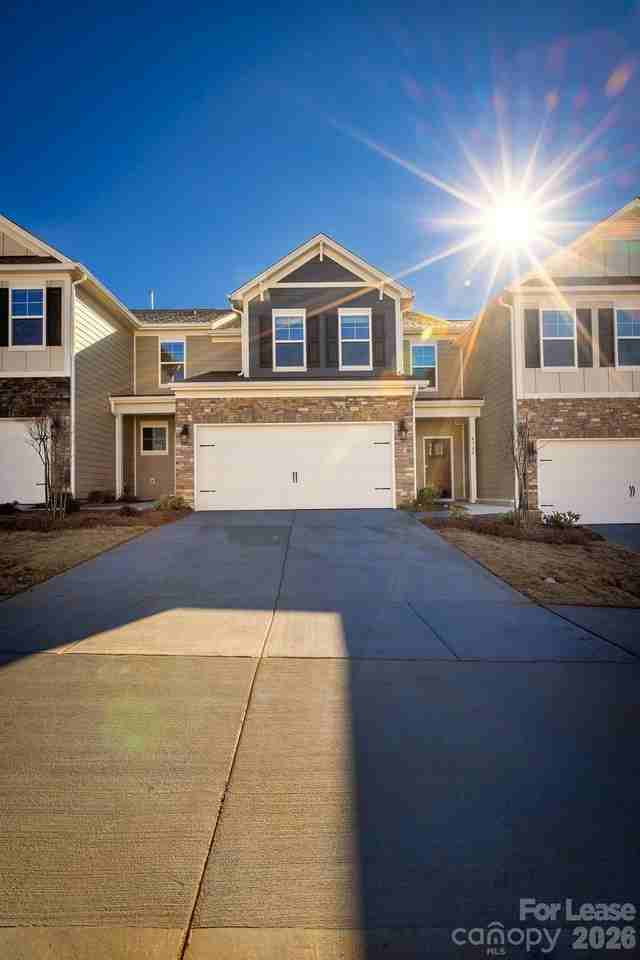 4160 Steel Way - Photo 3 of 48