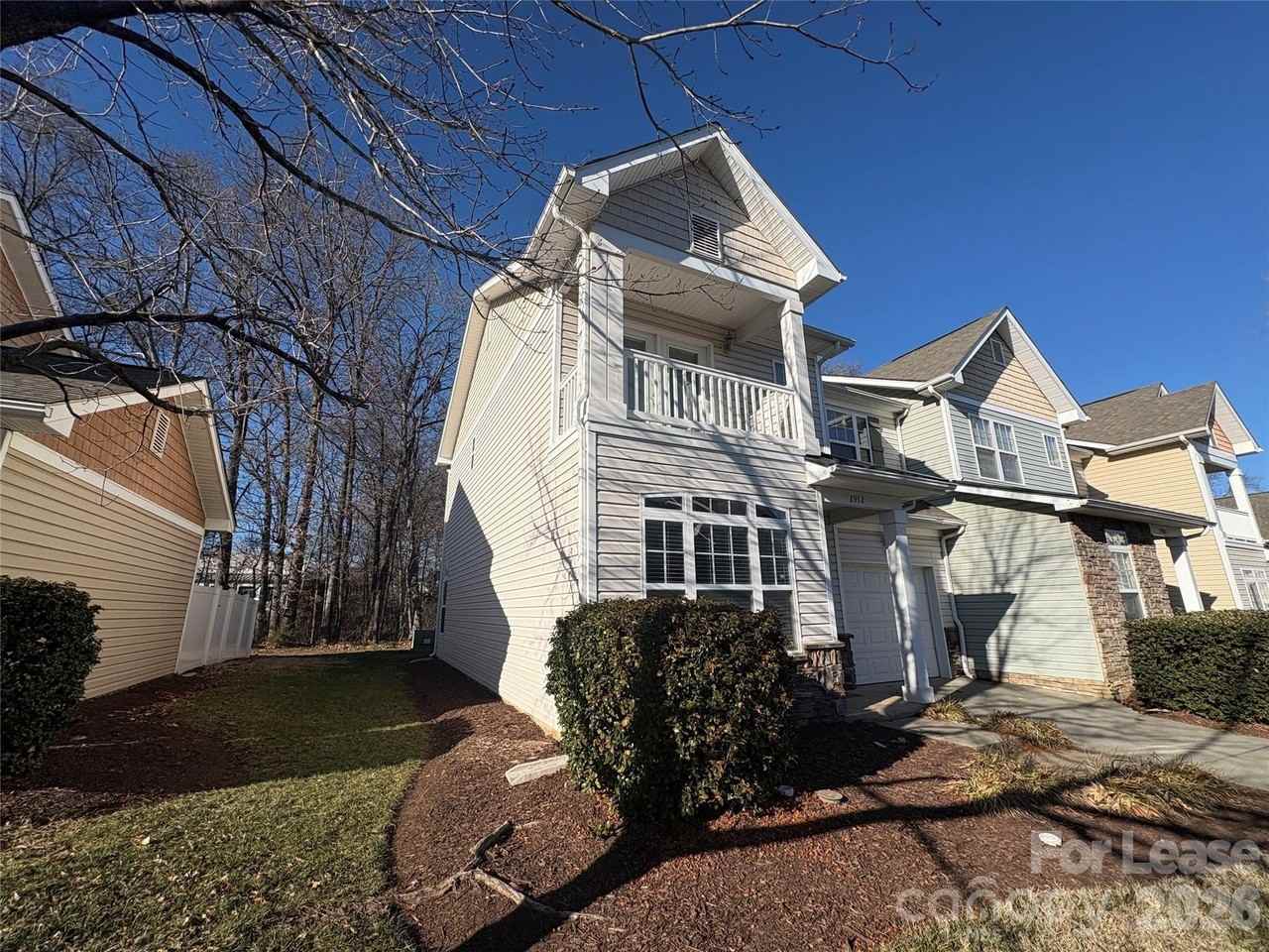 2912 White Willow Rd - Photo 2 of 43