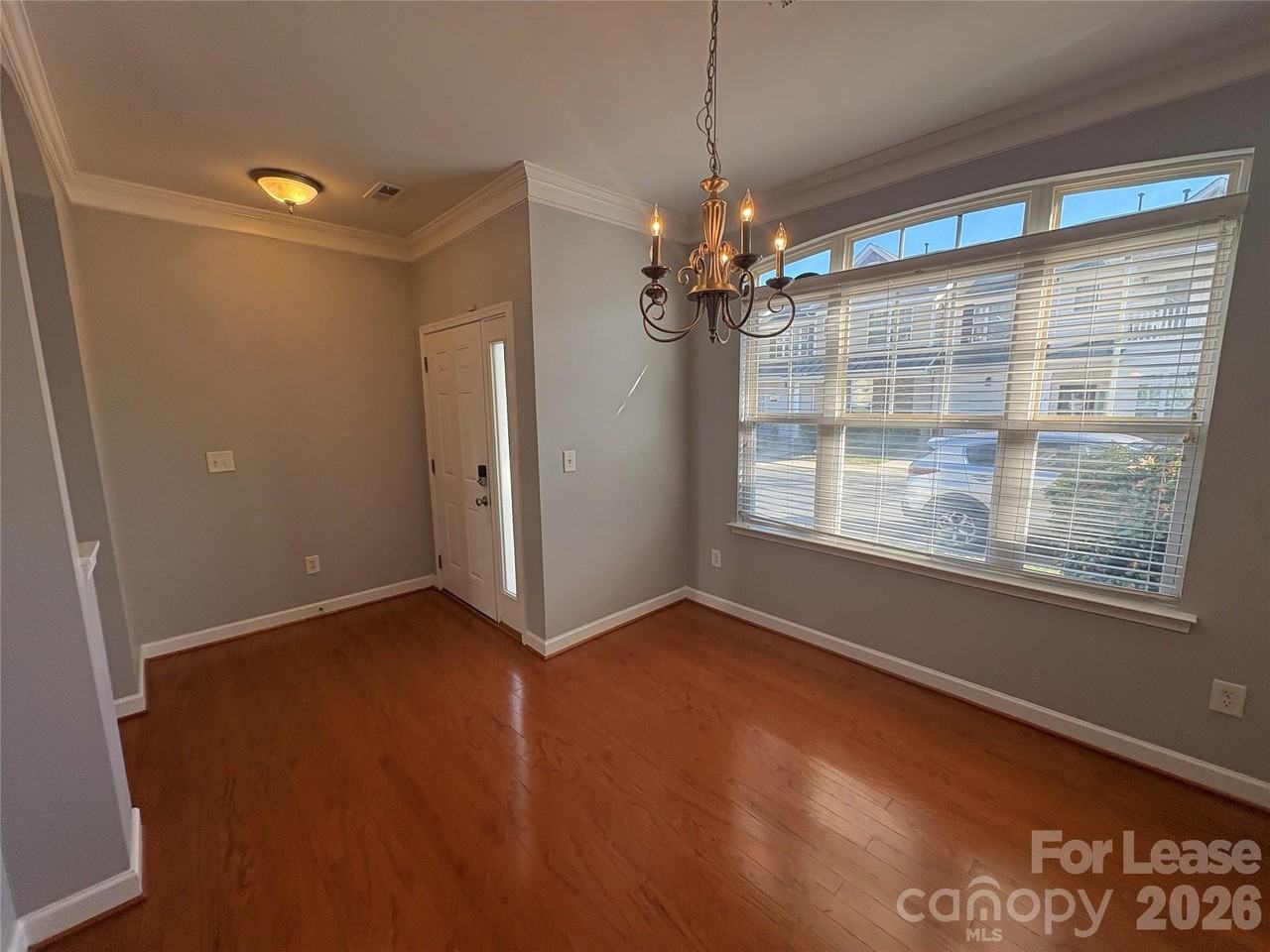 2912 White Willow Rd - Photo 7 of 43