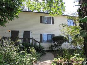 1260 Fieldstone Rd Apt B #B - Photo 1 of 1