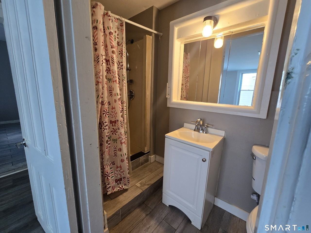 106 Hanover St - Photo 7 of 19