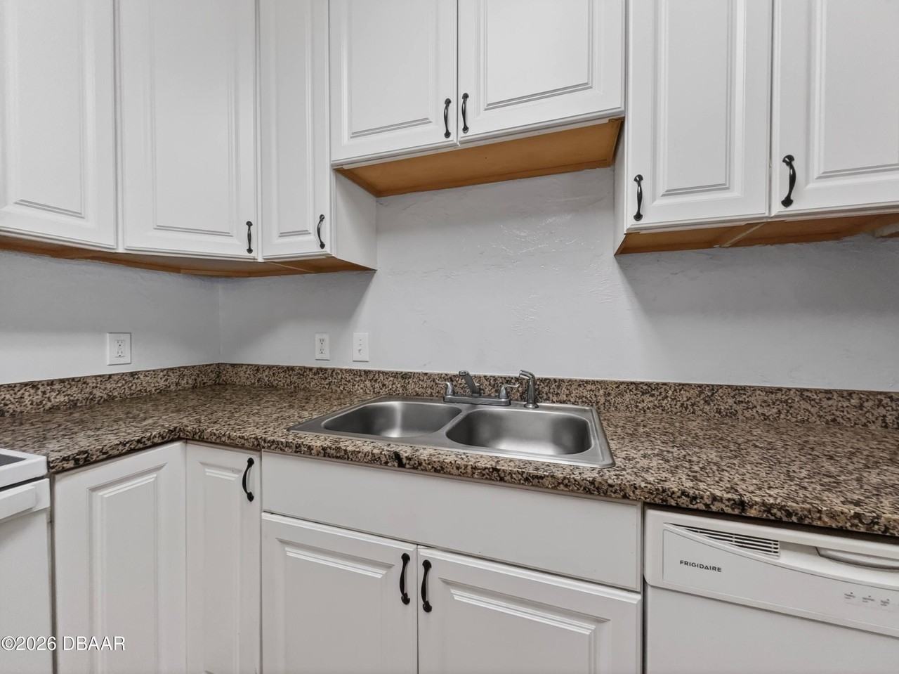 632 Tarragona Way - Photo 4 of 13