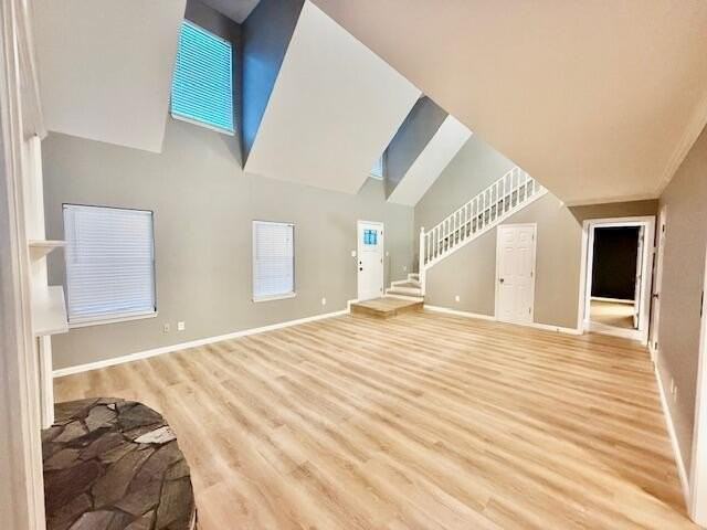 1003 Sandra Dr - Photo 6 of 48