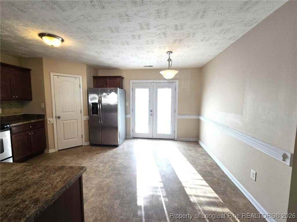 5241 Goshawk Dr - Photo 6 of 37