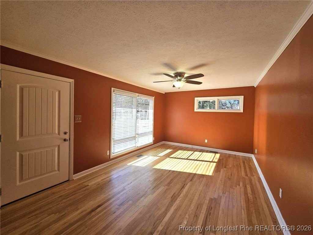 266 Channing Dr - Photo 4 of 28