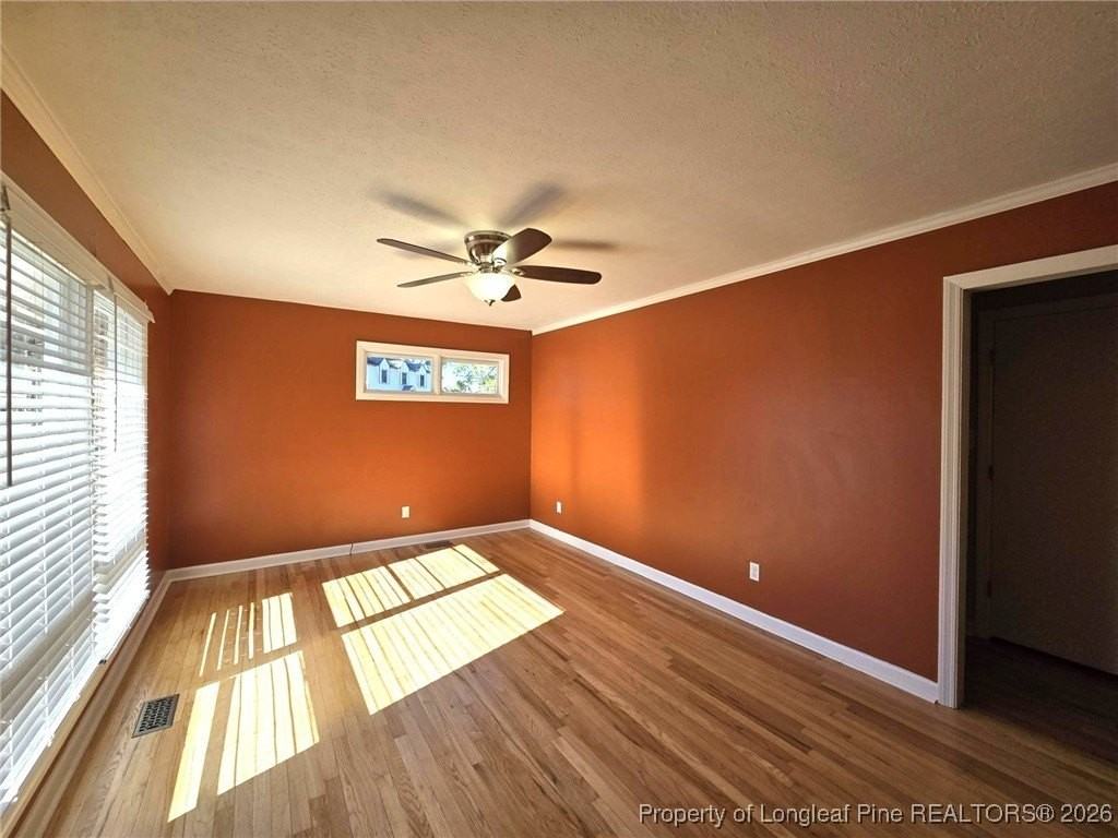 266 Channing Dr - Photo 5 of 28