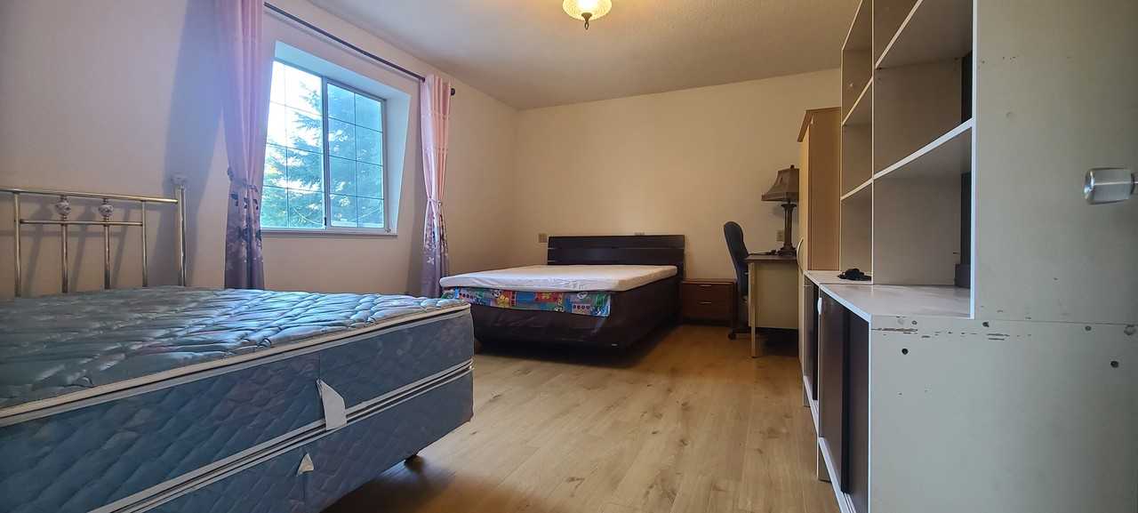 2299 169 Street - Photo 5 of 8