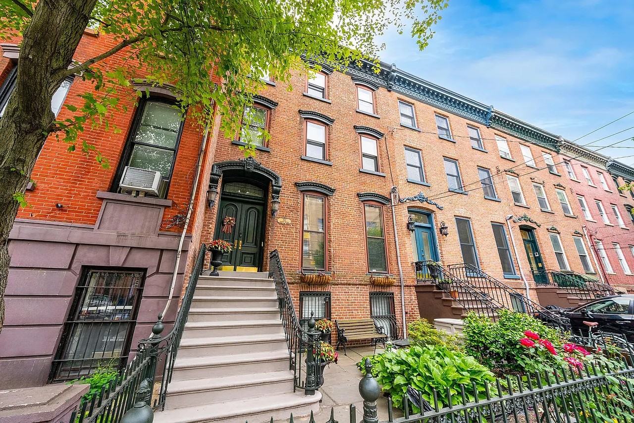 211 Pavonia Avenue #B - Photo 5 of 5