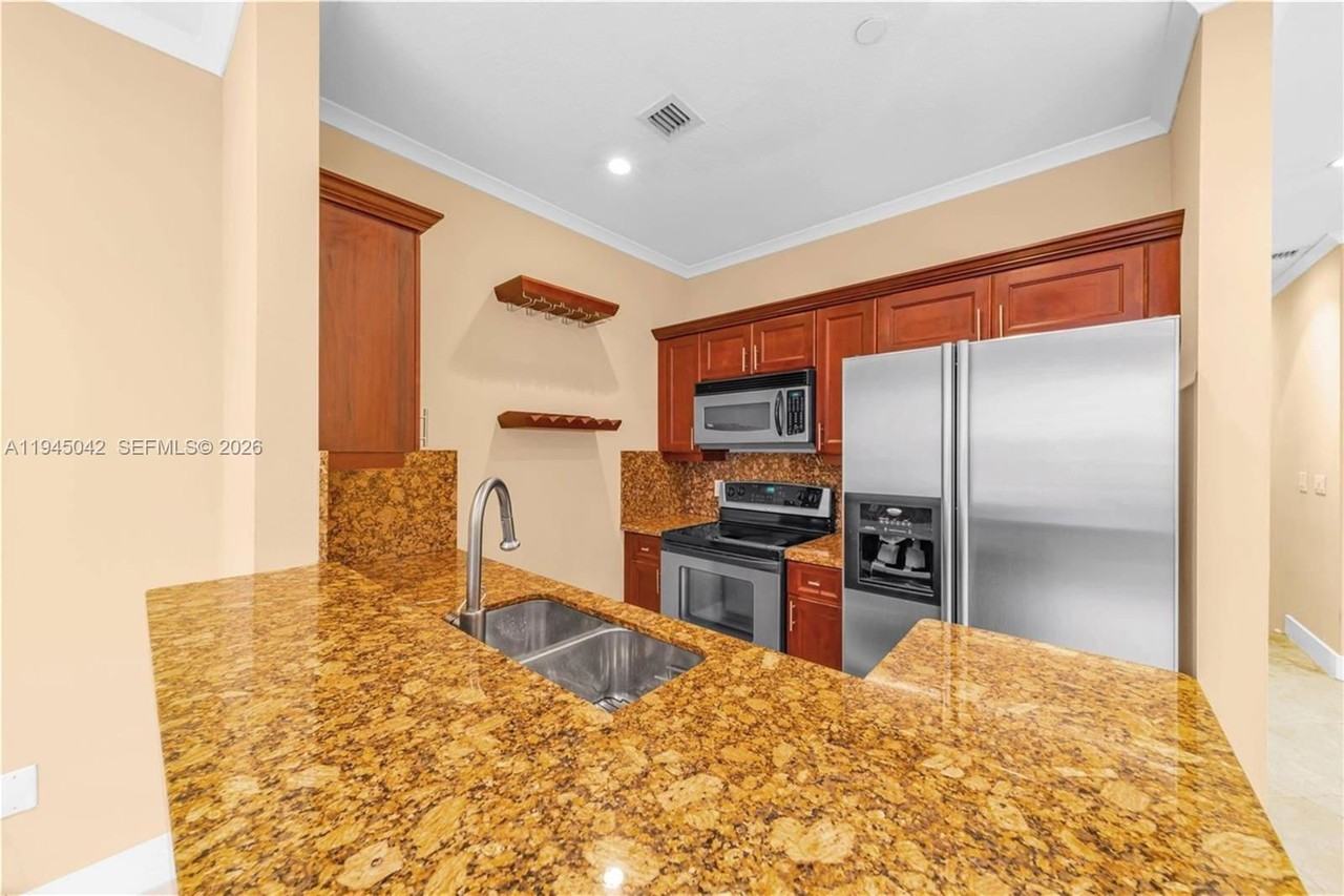 2829 Coconut Ave - Photo 6 of 8