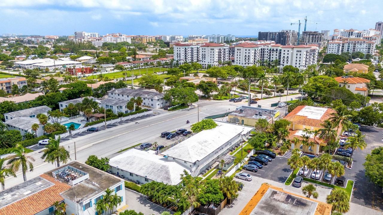 330 W Camino Real - Photo 2 of 8