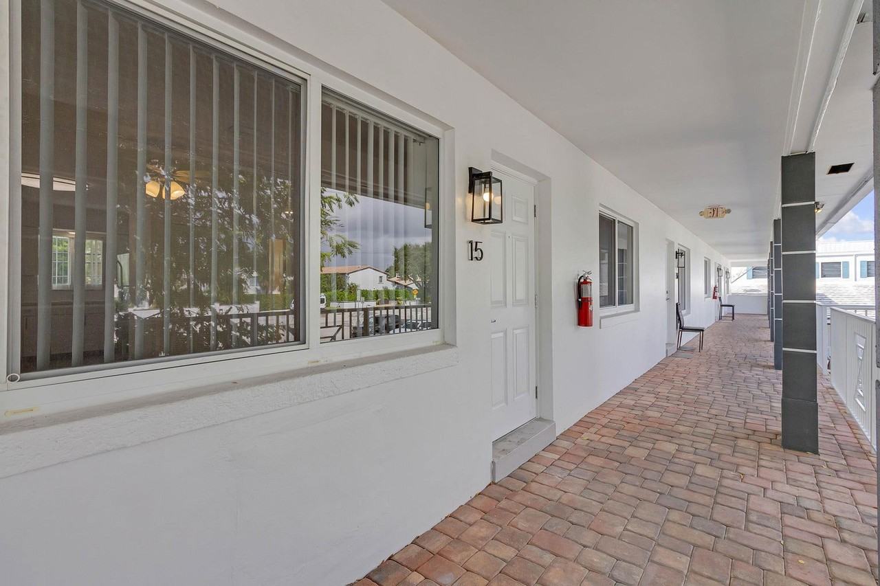 330 W Camino Real - Photo 3 of 8