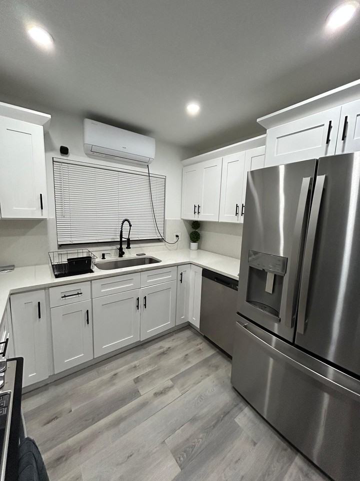 1605 North Gomez Avenue #3 - Photo 7 of 13