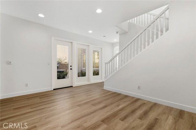 6 Sutton - Photo 6 of 8