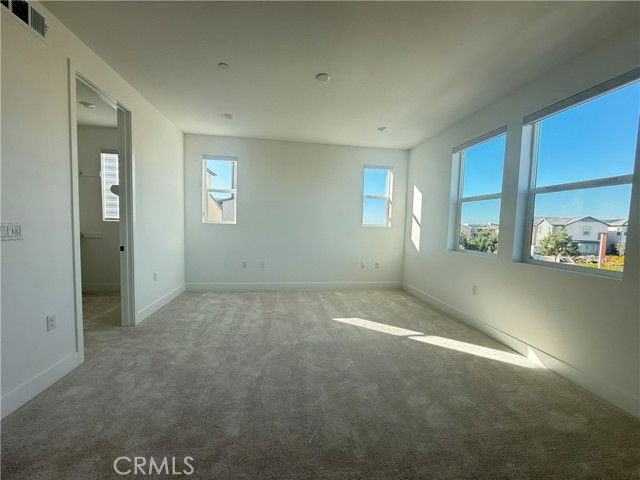 313 Proctor - Photo 2 of 8