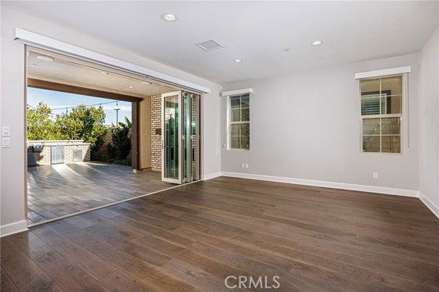 2017 Picasso - Photo 6 of 8