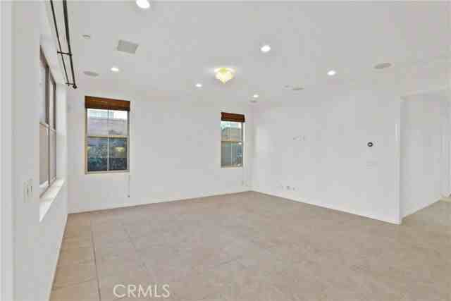 123 Windham - Photo 3 of 8