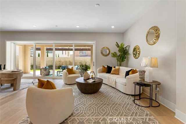 62 Claudius Ct - Photo 2 of 8